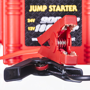 شاحن بطارية السيارة 12 فولت و2 - مراجعة Car Jump Starter 12V 24V Truck وسعره